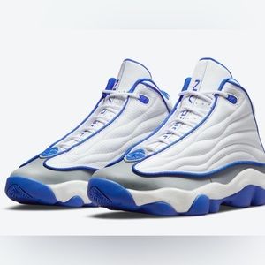 Boys Jordan Sneakers 👟